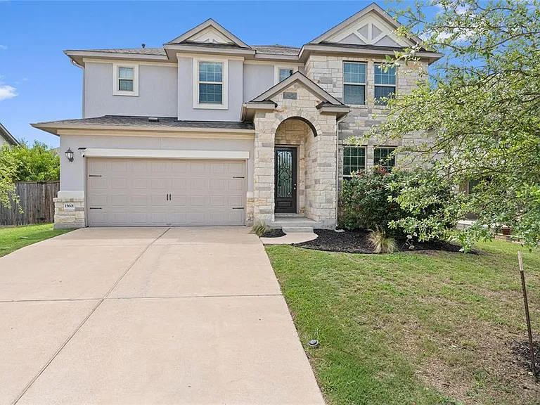 15601 Cabrillo Way — Photo 2