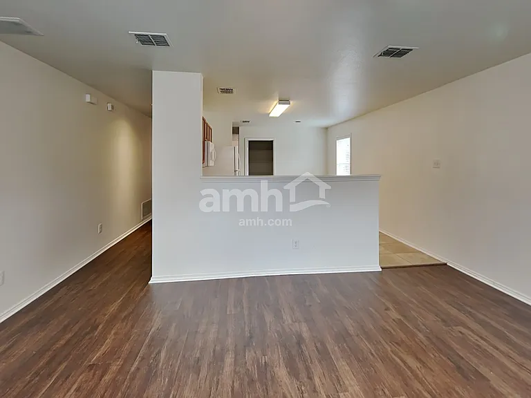 1101 Eagle Claw Dr — Photo 7