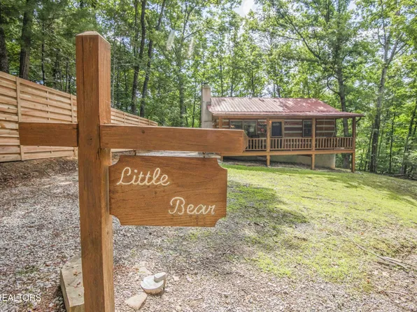 1510 Dawn Ln, Sevierville, TN 37876