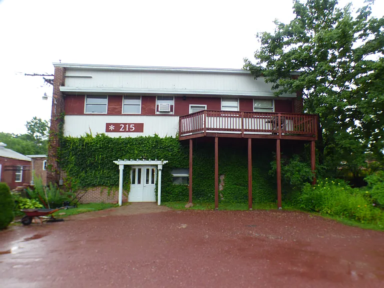 215 Benmont Ave #G — Photo 23