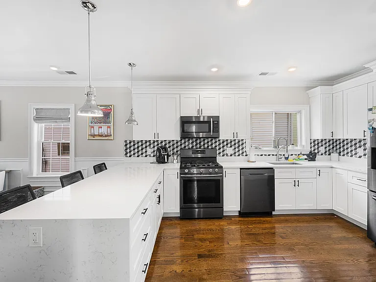 38 Fenwick St #38 — Photo 11