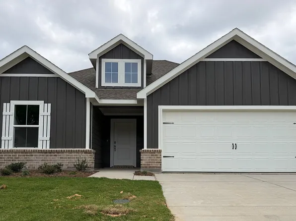 2040 Bobby Ashcraft Dr, Lindale, TX 75771