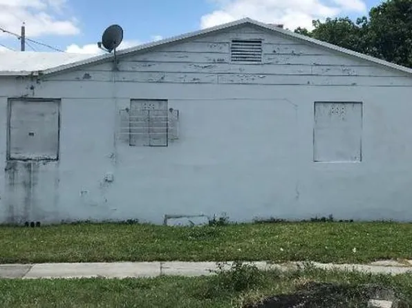 1301 NW 40th St, Miami, FL 33142