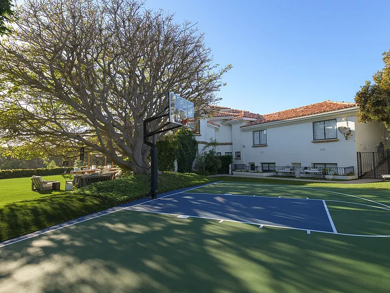 6110 Merritt Dr — Photo 48