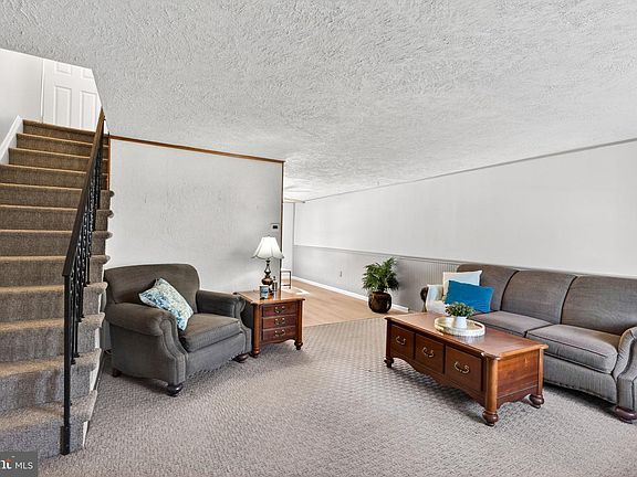 5th image of 327 Wisewell Ct