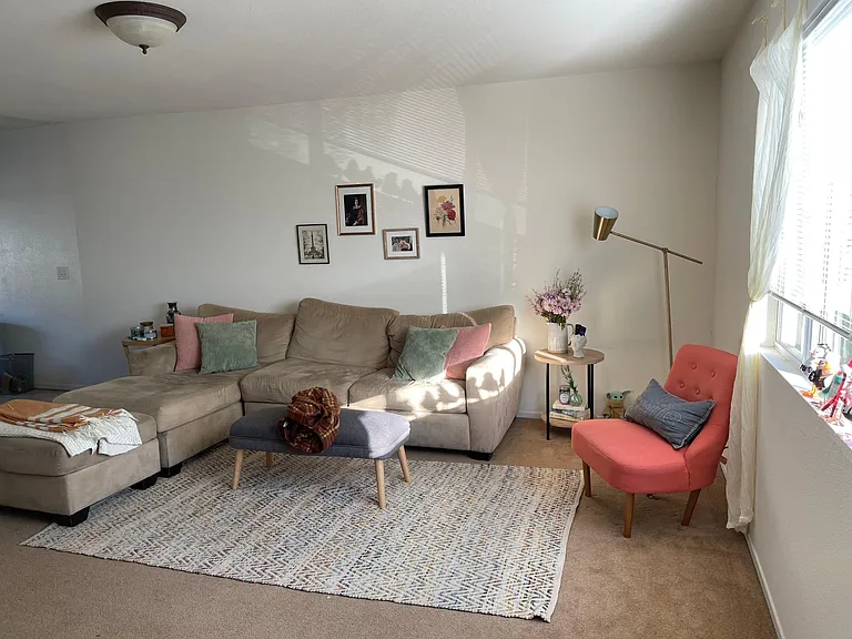 3190 Camellia Ct — Photo 4