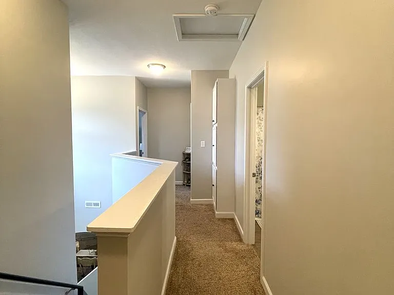 211 Seneca Ct — Photo 9
