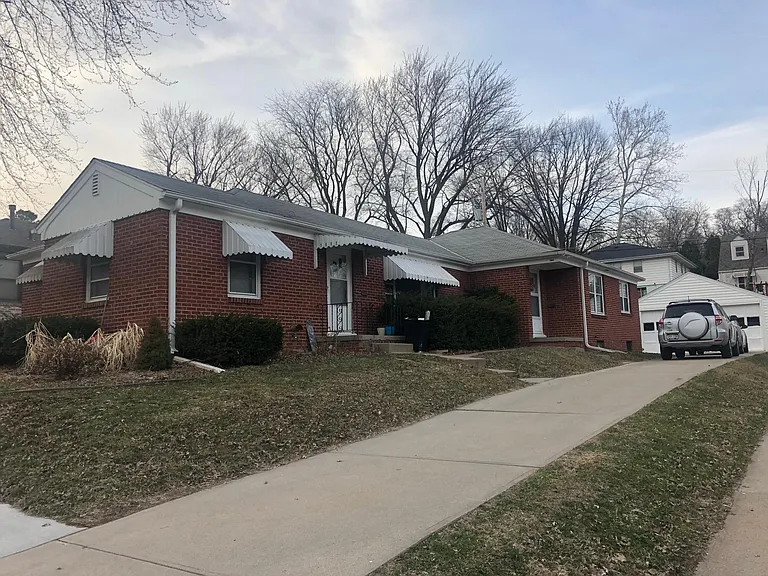 5812 Lafayette Ave — Photo 1