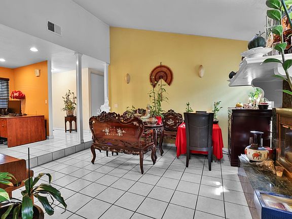 4th image of 3249 Pumpherston Way
