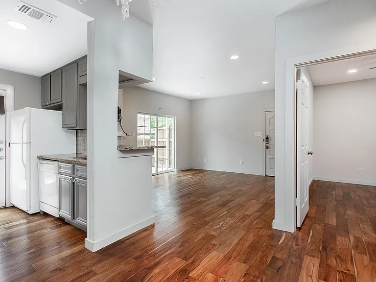 6210 Oram St #5 — Photo 12