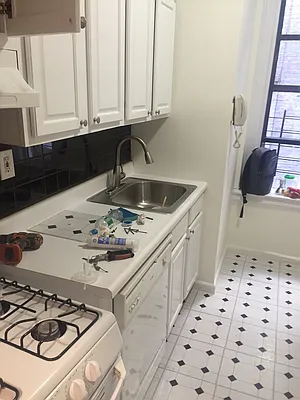 Rented by PMG Real Estate  | media 48