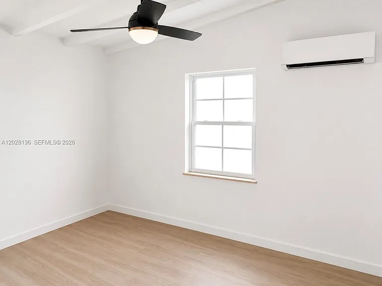 810 NE 3rd Ave — Photo 7