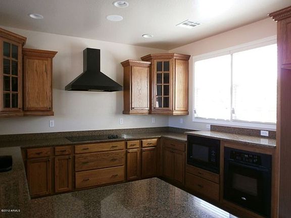 4th image of 18144 W Carol Ave