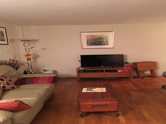 2nd image of 3395 Nostrand Ave APT 6P