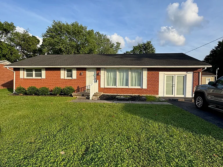 710 Eastwood St — Photo 1