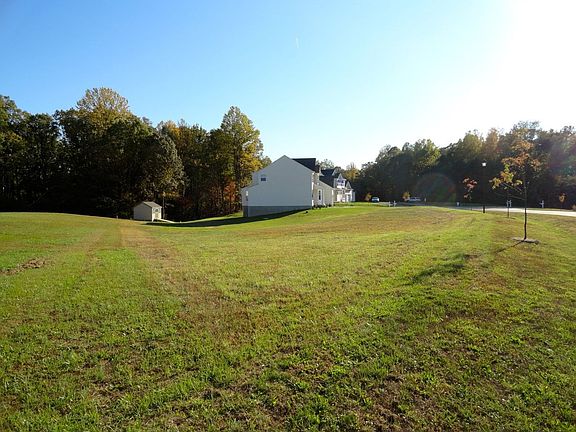 Large cul-de-sac lot