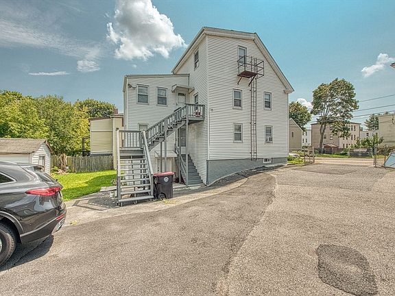 2nd image of 43 Huntington St