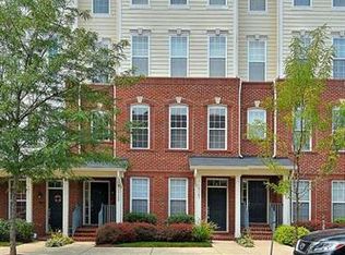 19309 Diamond Lake Dr, Leesburg, VA 20176