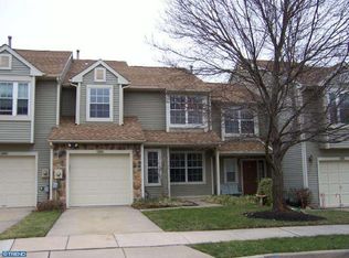 402 Masters Dr, Blackwood, NJ 08012