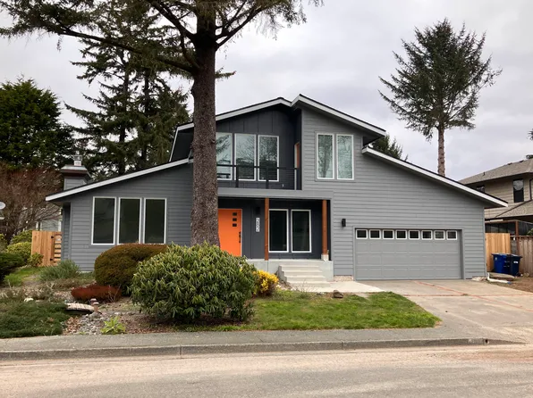 282 Allen Ln, Brookings, OR 97415