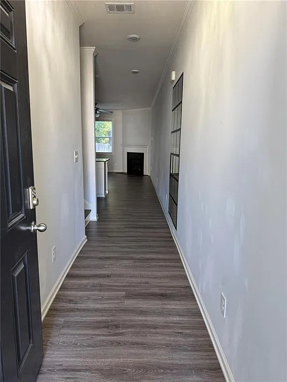 3 bed, 2.5 bath, 1989 sqft, $2,575 — Photo 4