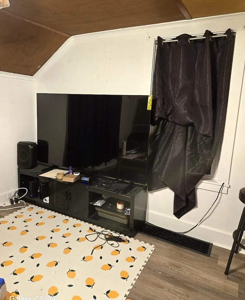 2 bed, 2000 sqft, $630 — Photo 4