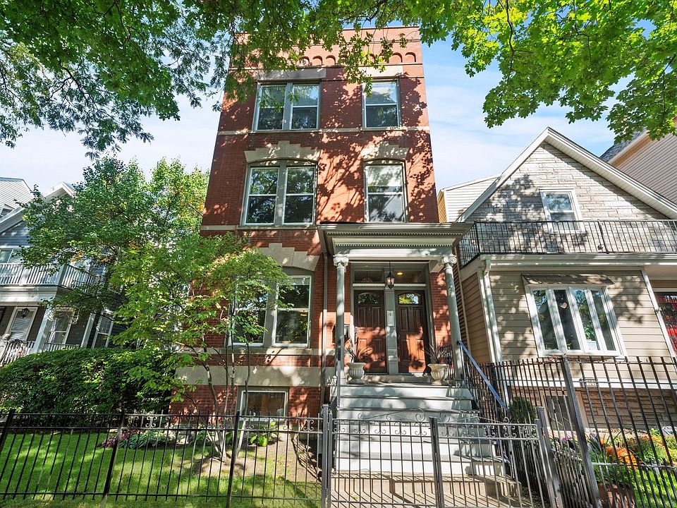 1st image of 1110 W Wellington Ave #1
