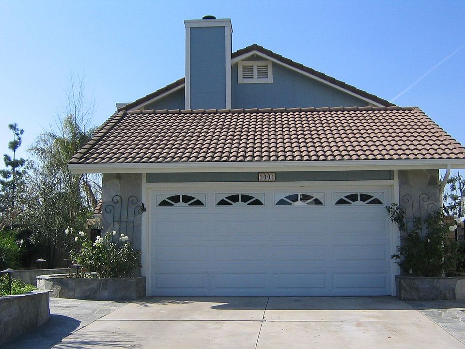 Gorgeous 3 bedroom 2 bath home.