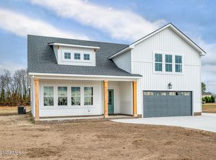 560 Puddin Ridge Rd, Moyock, NC 27958