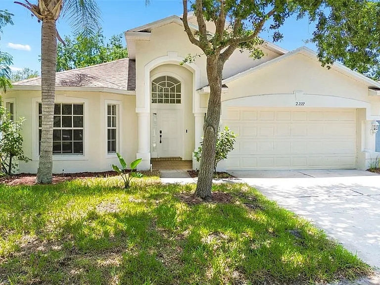2222 Roanoke Springs Dr — Photo 2