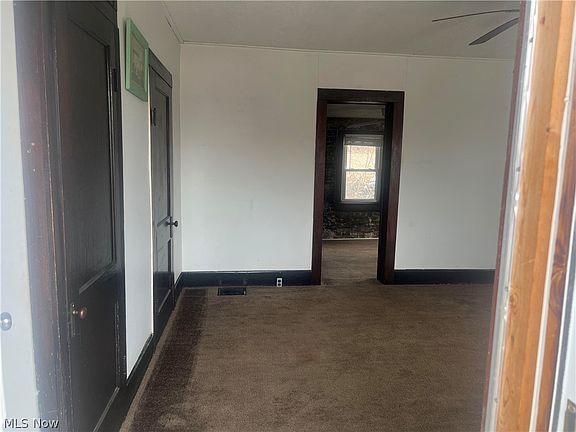 2nd image of 1457 Sharon Ave