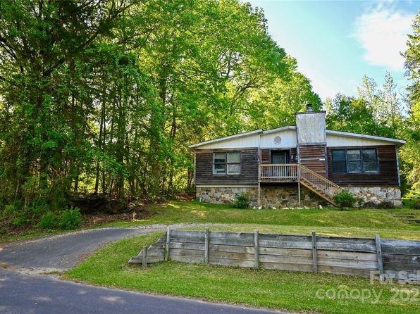 1042 Jackson Rd, Fort Lawn, SC 29714
