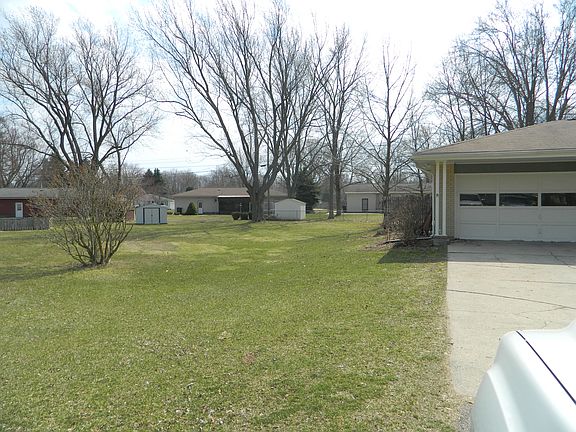 3rd image of 1102 Legion Ct