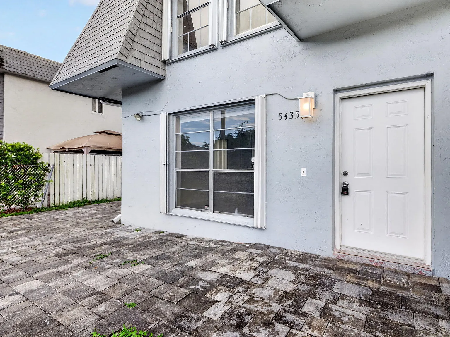 3 bed, 2.5 bath, 1728 sqft, $3,500 — Photo 4