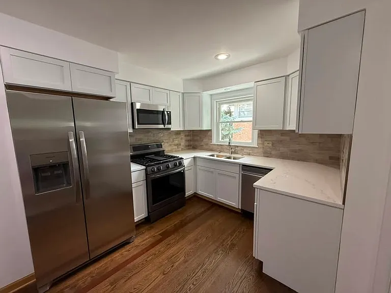 8447 N Oriole Ave — Photo 11