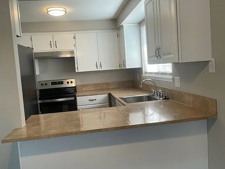 Albany Meadows Apartments — Photo 105