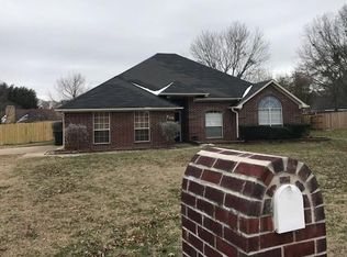 210 Crestview St, Chandler, TX 75758