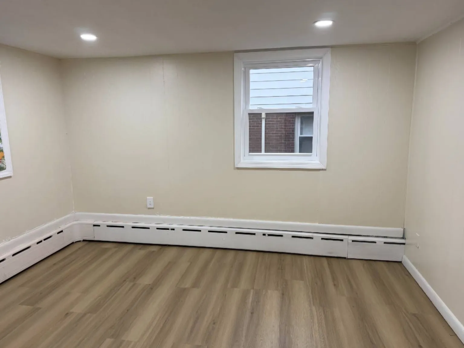 1 bed, 1.0 bath, 800 sqft, $2,200 — Photo 1