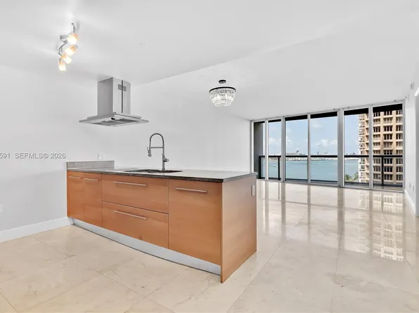 465 Brickell Ave APT 917, Miami, FL 33131