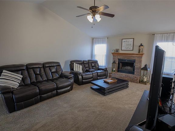 4th image of 10034 Middleton Way