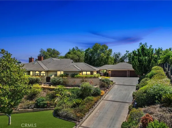 2342 Boulder Bluffs Ct, Riverside, CA 92506