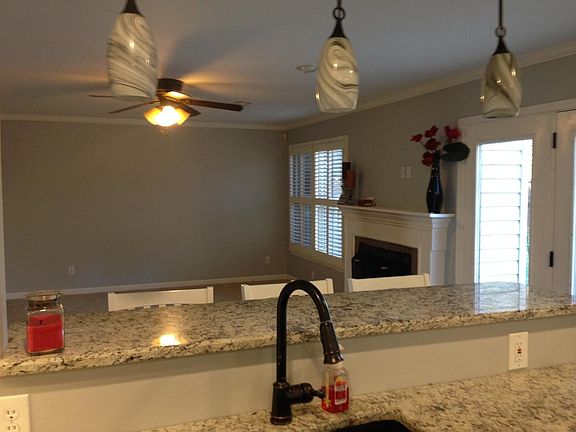 Breakfast Bar open to Family Room