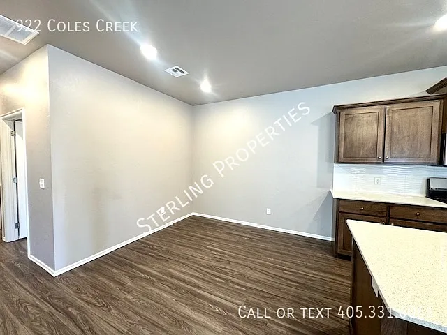 922 Coles Creek Ln — Photo 7