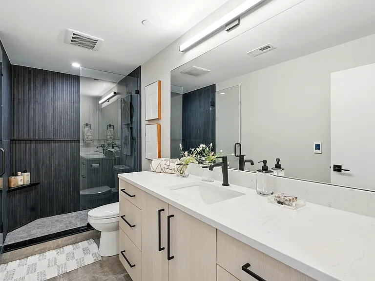 2860 Table Mesa Dr — Photo 43