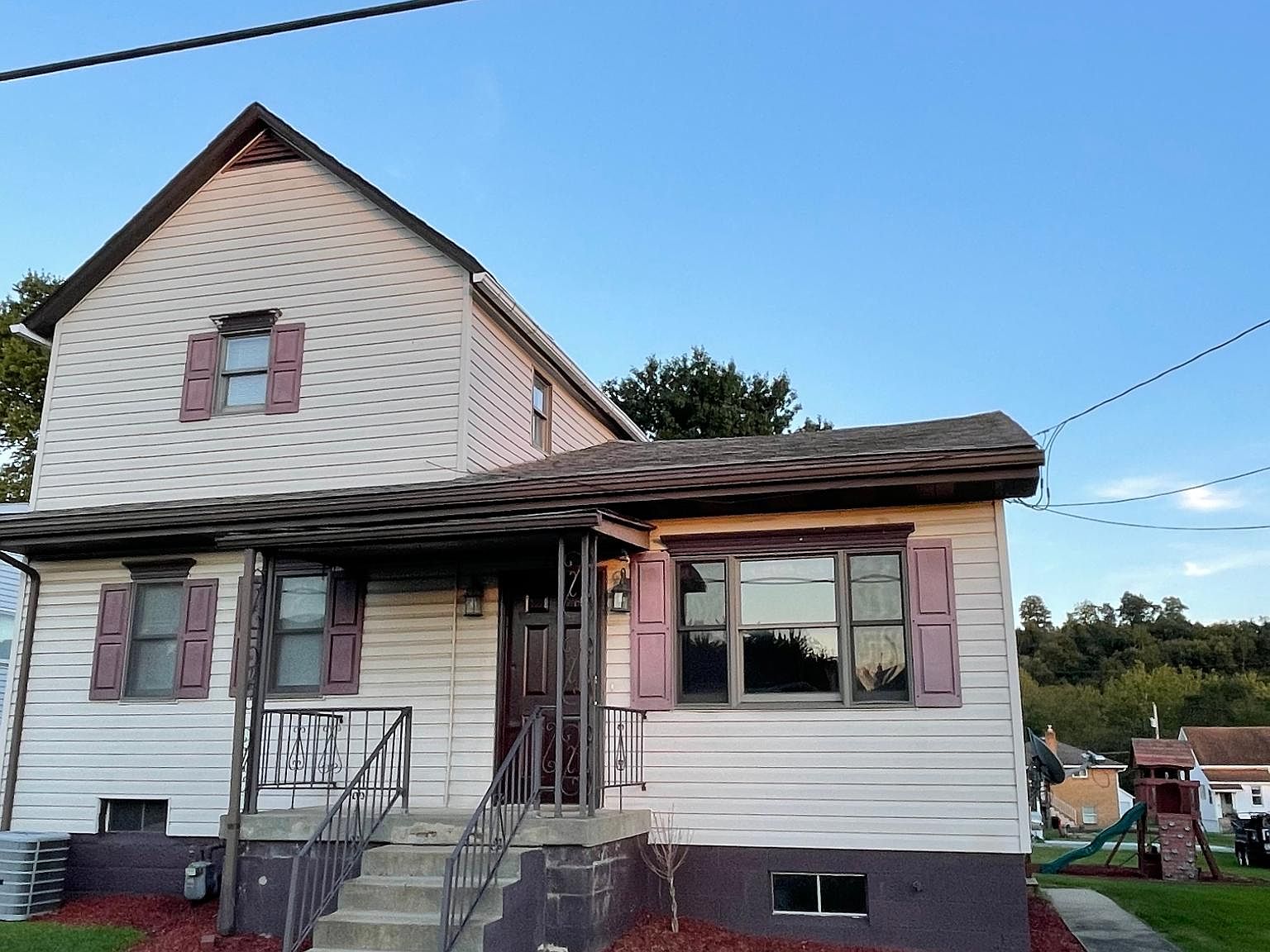 211 Hallam Ave, Meadow Lands, PA 15347 Zillow