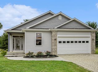 243 Riviera Dr, Brooklyn, MI 49230