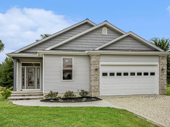 243 Riviera Dr, Brooklyn, MI 49230