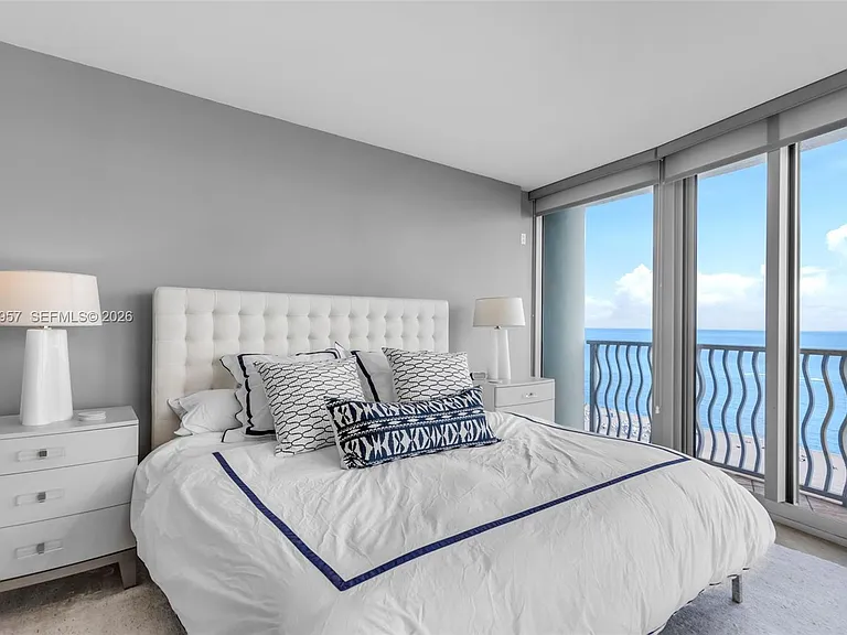 1500 Ocean Dr #1202 — Photo 17