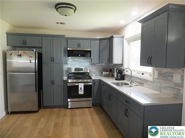 1264 California Ave — Photo 10