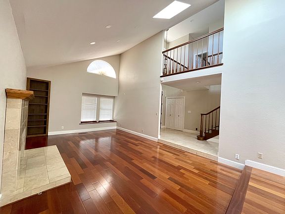 3rd image of 1406 Graywood Dr
